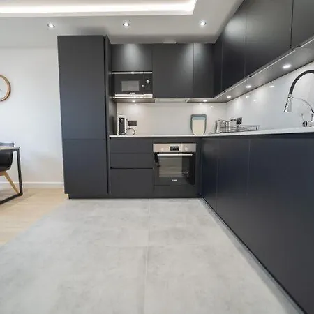 Florea Apartment *